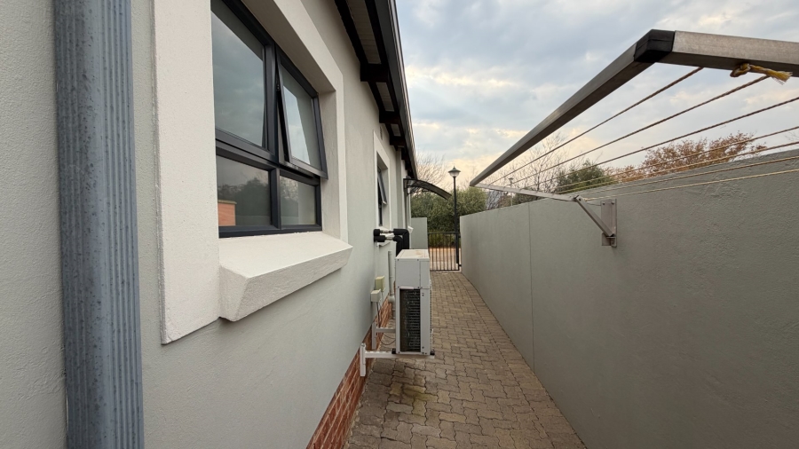 2 Bedroom Property for Sale in De Land Estate North West